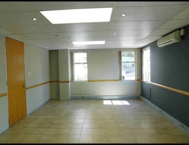 159M² OFFICE FOR SALE IN RANDBURG CENTRAL
